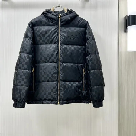 ルイヴィトン ダウンジャケット