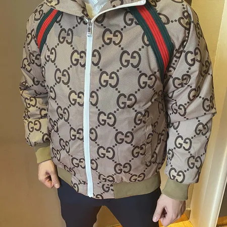 グッチ ダウンジャケット