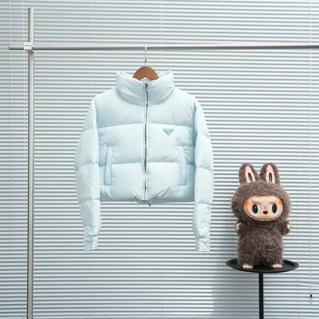 プラダ ダウンジャケット