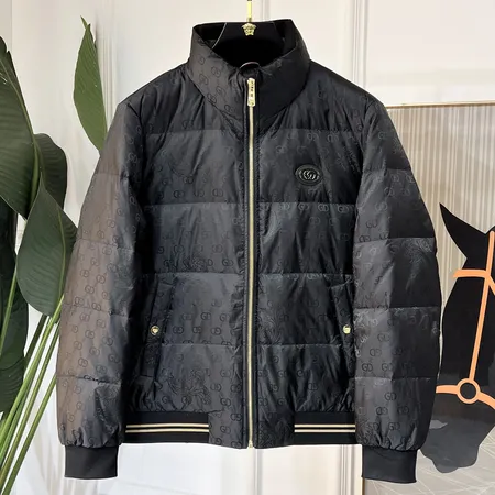 グッチ ダウンジャケット