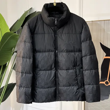 グッチ ダウンジャケット