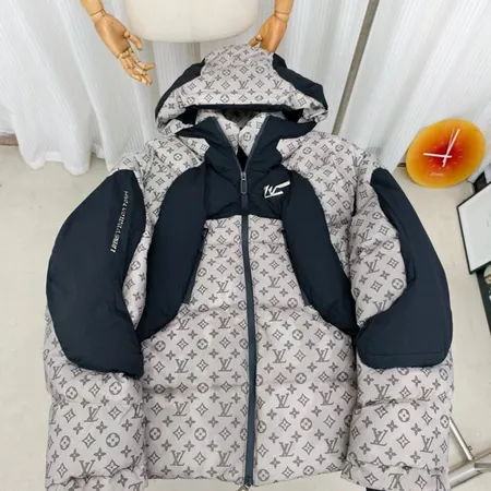 ルイヴィトン ダウンジャケット