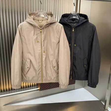 ルイヴィトン ダウンジャケット