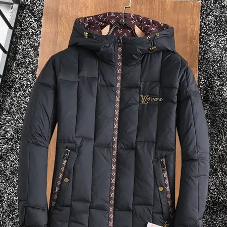 ルイヴィトン ダウンジャケット