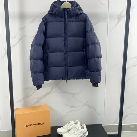 モンクレール ダウンジャケット