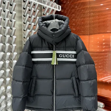 グッチ ダウンジャケット