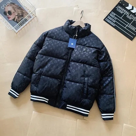ルイヴィトン ダウンジャケット