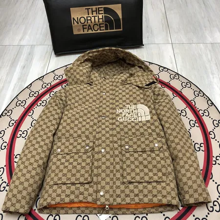 グッチ ダウンジャケット