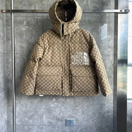 グッチ ダウンジャケット
