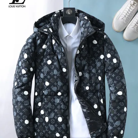 ルイヴィトン ダウンジャケット