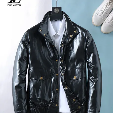 ルイヴィトン ダウンジャケット