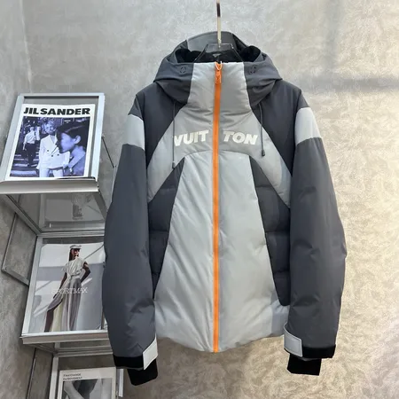 ルイヴィトン ダウンジャケット