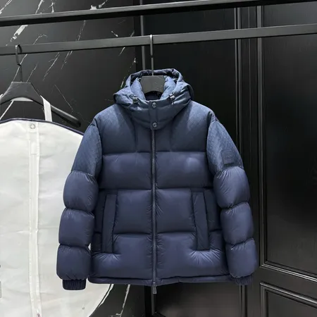 ルイヴィトン ダウンジャケット