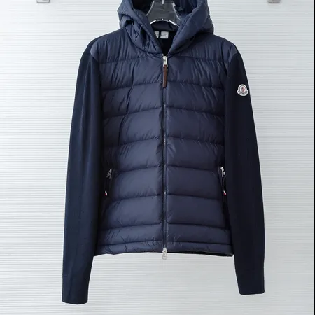 モンクレール ダウンジャケット