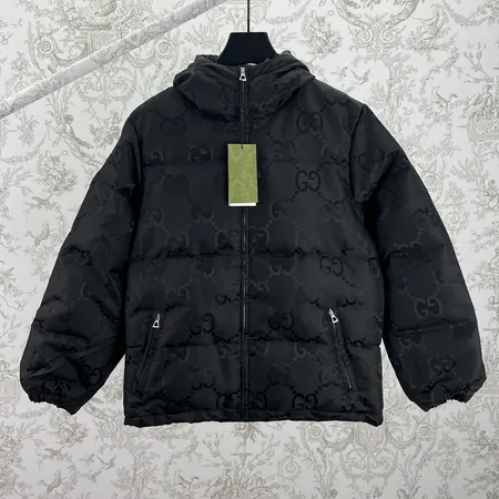 グッチ ダウンジャケット
