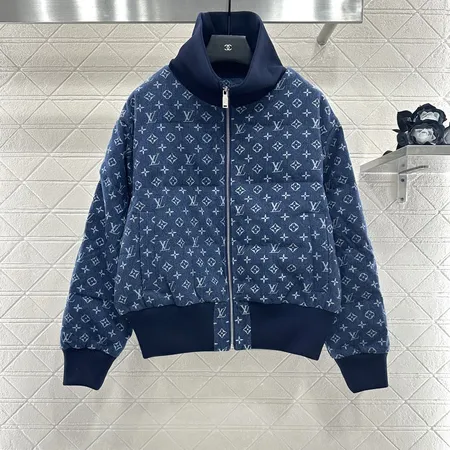 ルイヴィトン ダウンジャケット