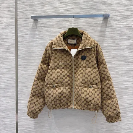 グッチ ダウンジャケット