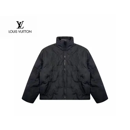ルイヴィトン ダウンジャケット