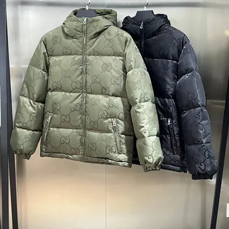 グッチ ダウンジャケット