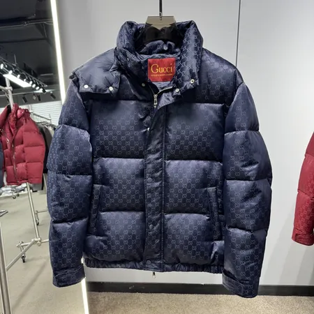 グッチ ダウンジャケット