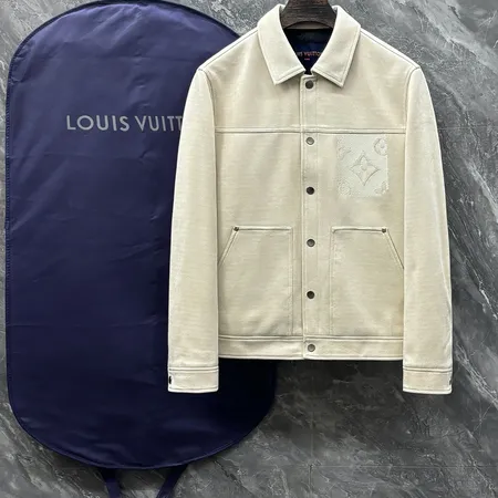 ルイヴィトン ダウンジャケット