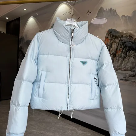 プラダ ダウンジャケット