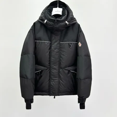 モンクレール ダウンジャケット