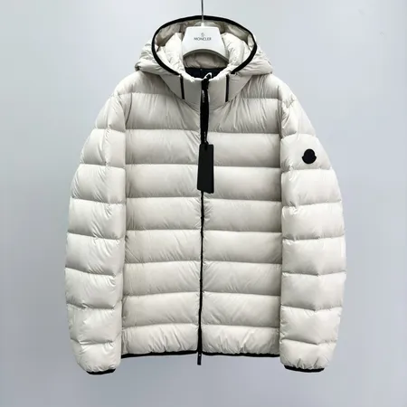 モンクレール ダウンジャケット