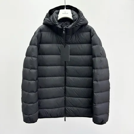 モンクレール ダウンジャケット