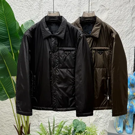 プラダ ダウンジャケット