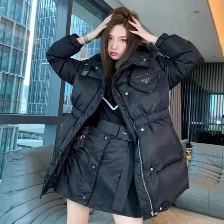 プラダ ダウンジャケット