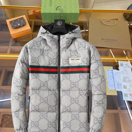 グッチ ダウンジャケット