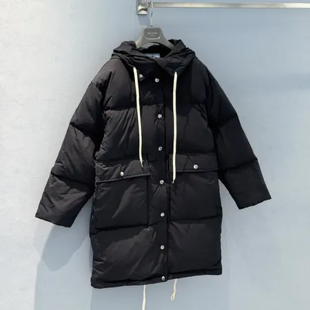 プラダ ダウンジャケット