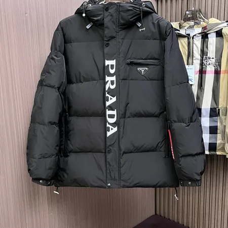 プラダ ダウンジャケット