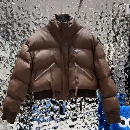 プラダ ダウンジャケット
