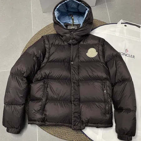 モンクレール ダウンジャケット