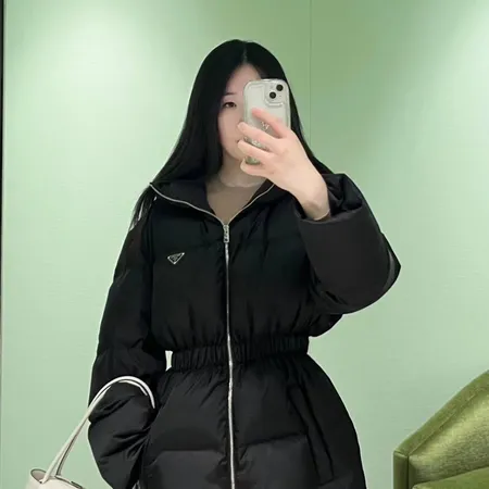 プラダ ダウンジャケット