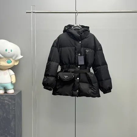 プラダ ダウンジャケット