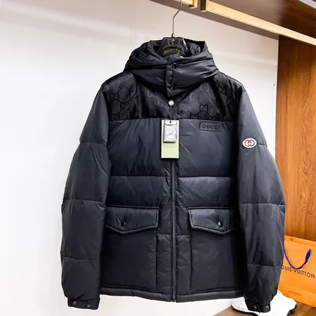 グッチ ダウンジャケット