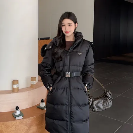 プラダ ダウンジャケット