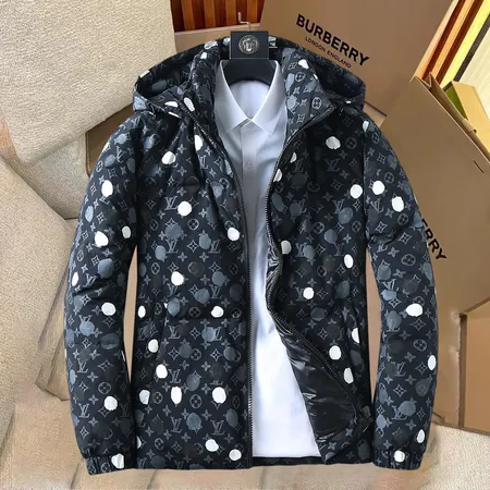 ルイヴィトン ダウンジャケット