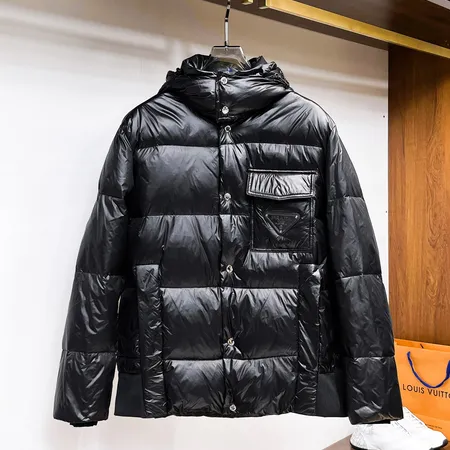 プラダ ダウンジャケット