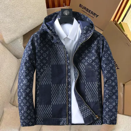 ルイヴィトン ダウンジャケット