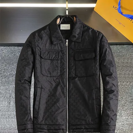 グッチ ダウンジャケット