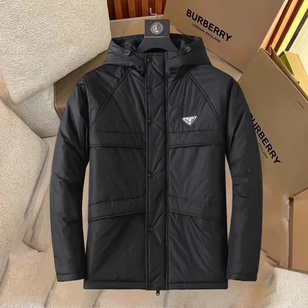 プラダ ダウンジャケット