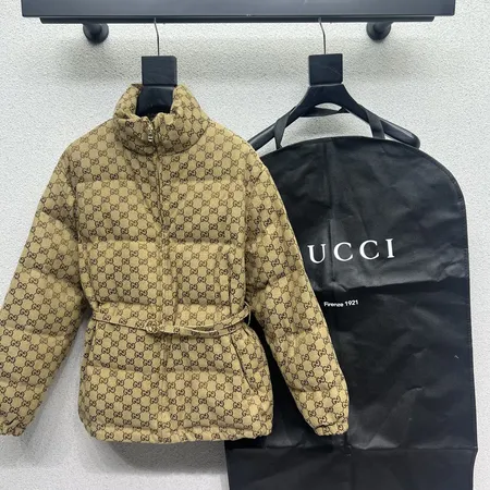 グッチ ダウンジャケット