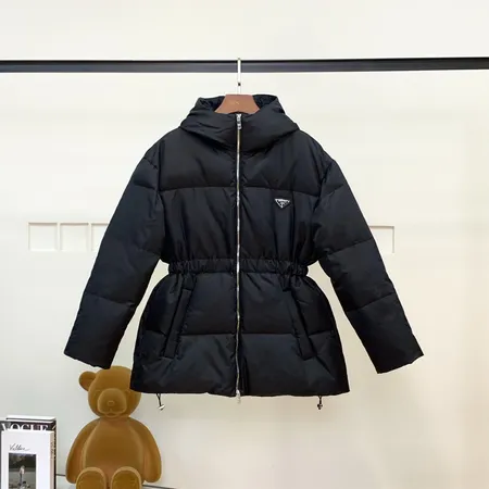 プラダ ダウンジャケット