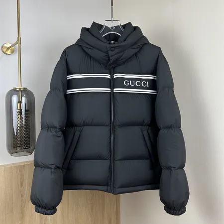 グッチ ダウンジャケット
