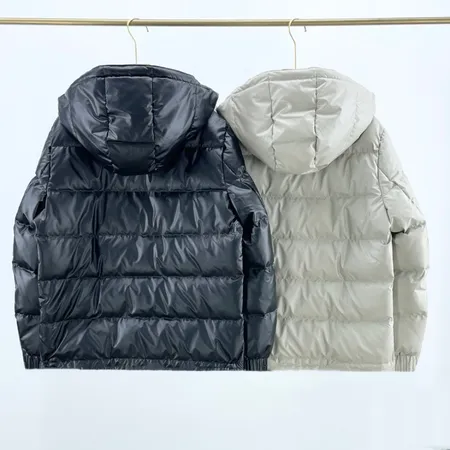プラダ ダウンジャケット