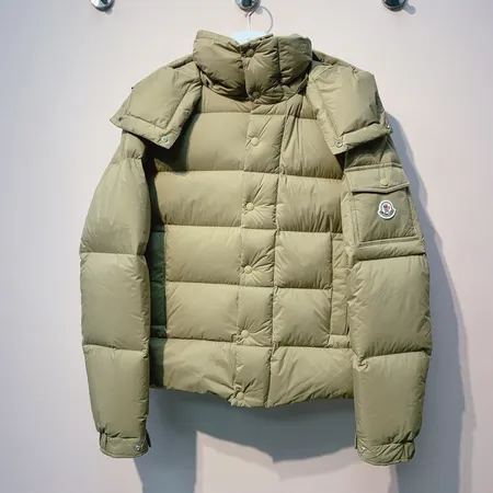 モンクレール ダウンジャケット